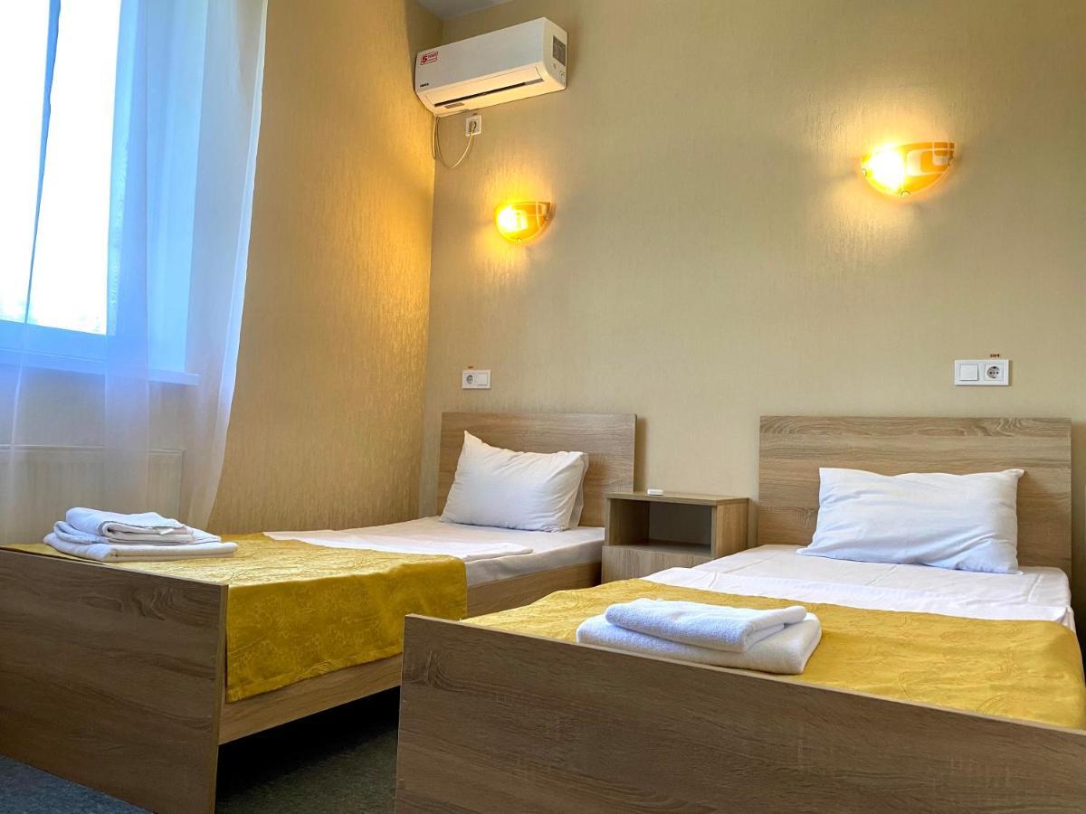 Guest House Sotni Kiev Ngoại thất bức ảnh