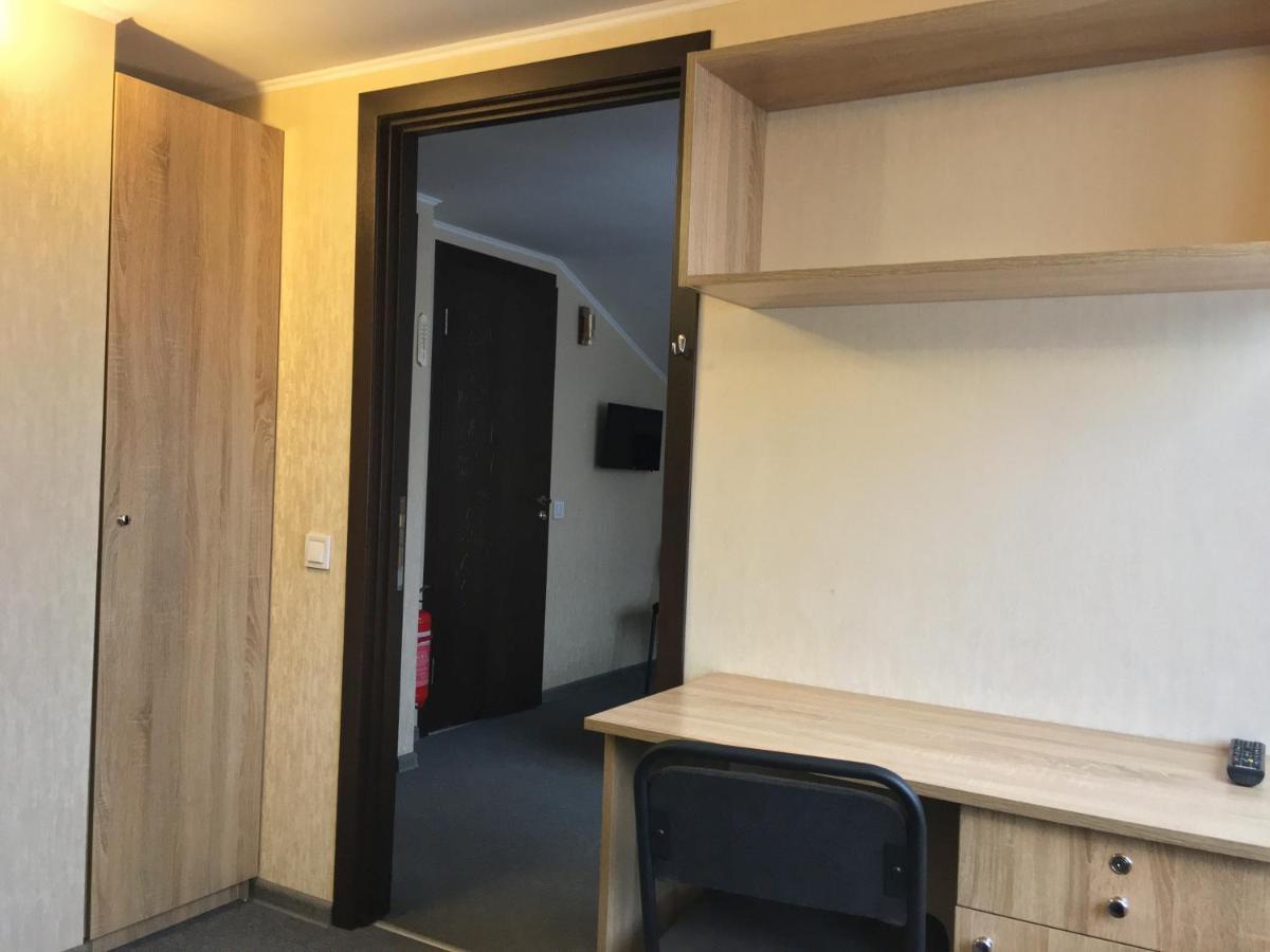 Guest House Sotni Kiev Ngoại thất bức ảnh